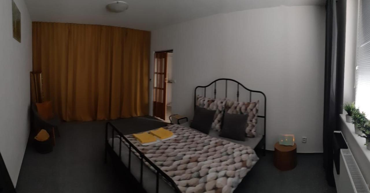 Byt Pro Dva Apartment Blansko Exterior foto
